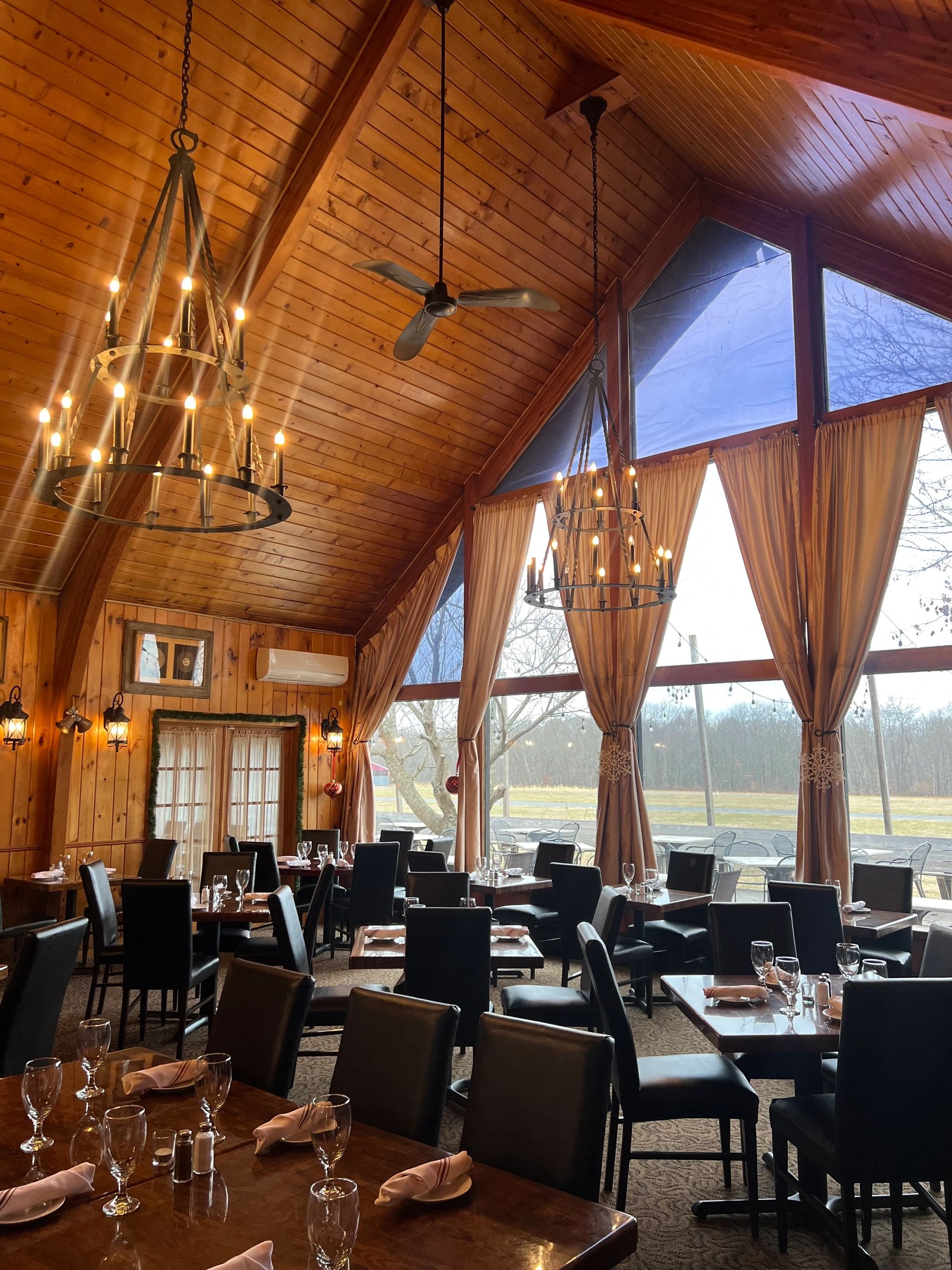 Nu Restaurant and Lounge at Hyatt Regency Long Island — photo 4