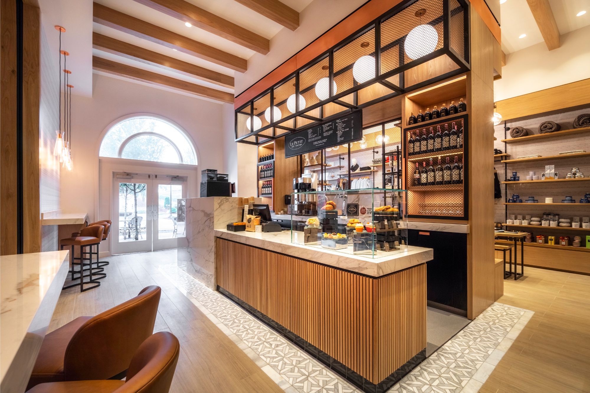 Le Petit Cafe + Boutique — photo 2