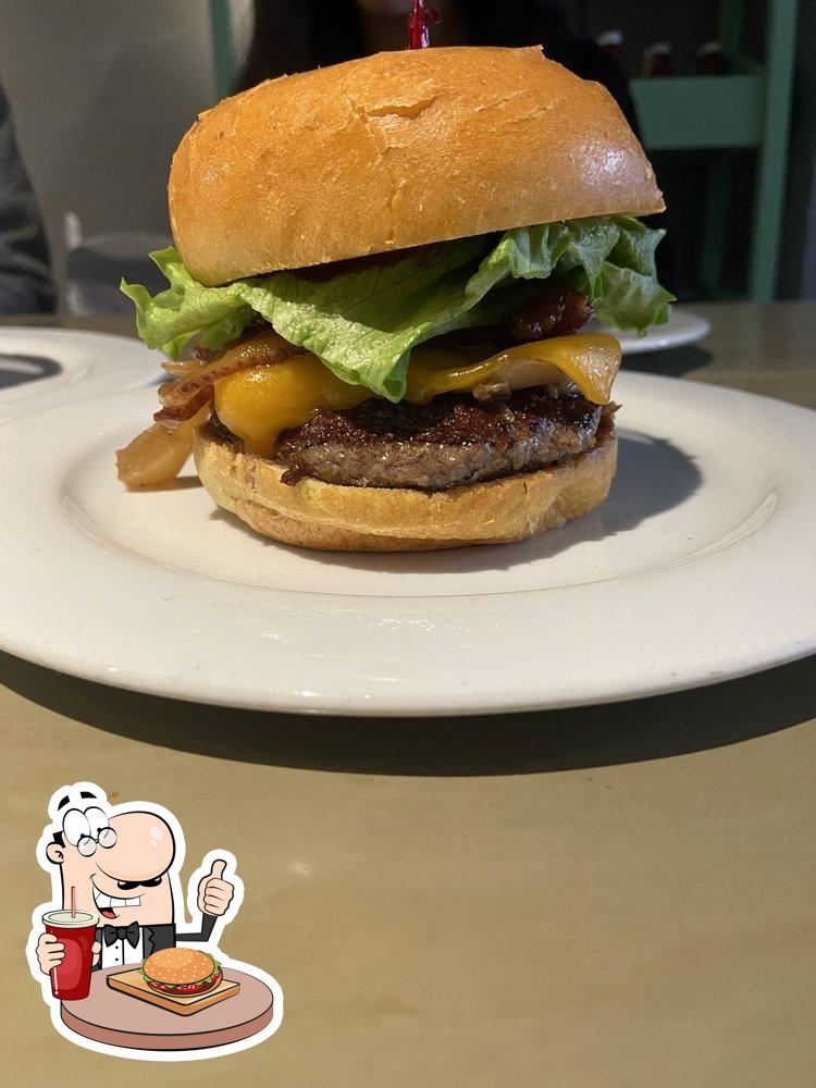 Ted’s Burgers — photo 3