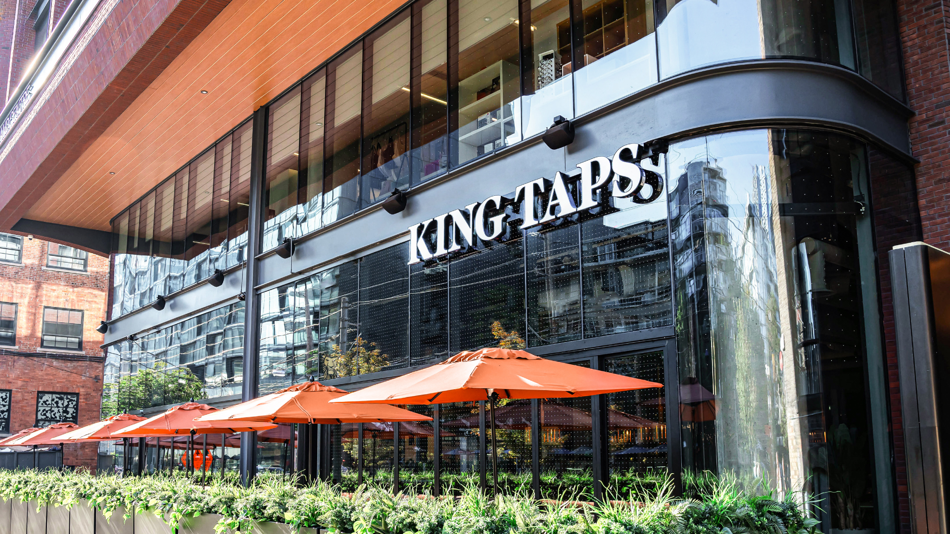 King Taps First Canadian Place — photo 2