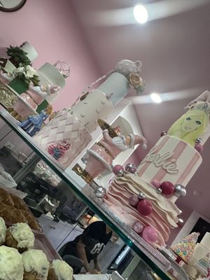HAPPY CAKE BAKERY — photo 2