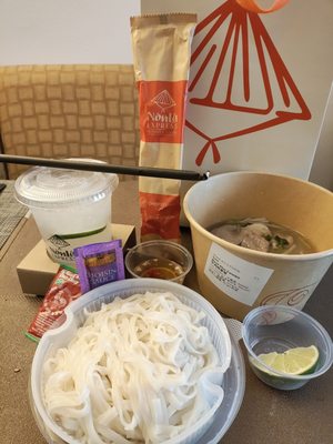 Non La Express:best asia restaurant near me/美食/法拉盛中餐/好吃的餐馆/越南河粉/越南天然河粉美食/面食/拉面/最好吃的面/快餐/小吃/推荐/法拉盛评价好的餐馆/纽约餐厅饭店推荐 — photo 4